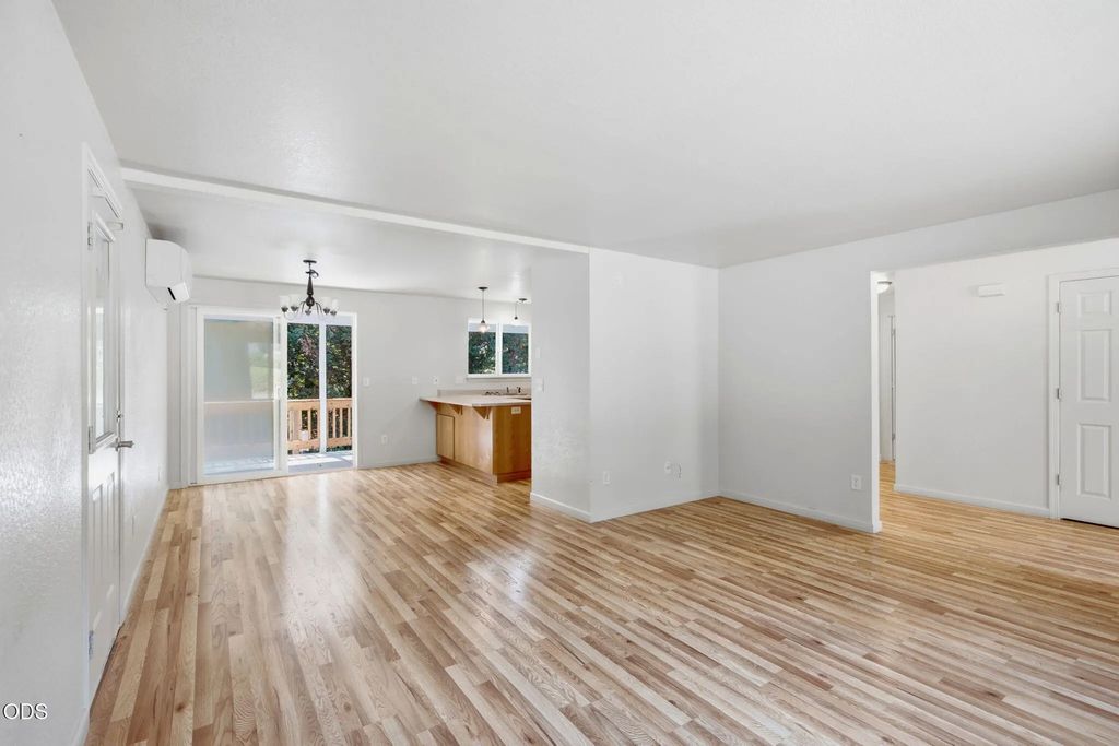 7764 Azalea-glen Road, Glendale
