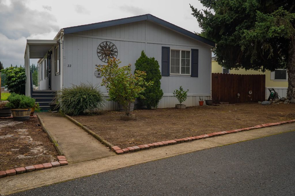 3700 Bellinger Lane Spc 22, Medford