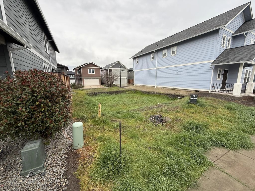249 Willow Way, Talent
