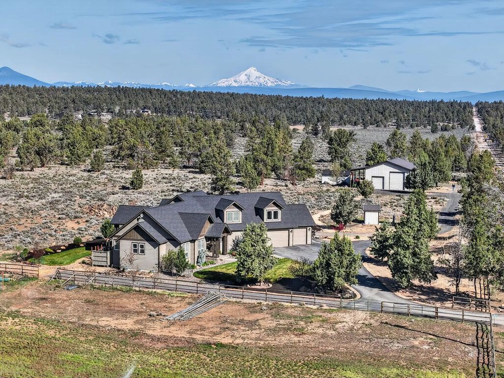 66355 Barr Road, Bend