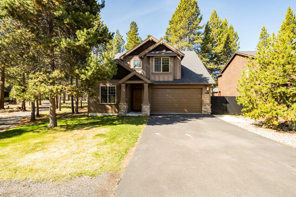 16573 Beesley Place, La Pine