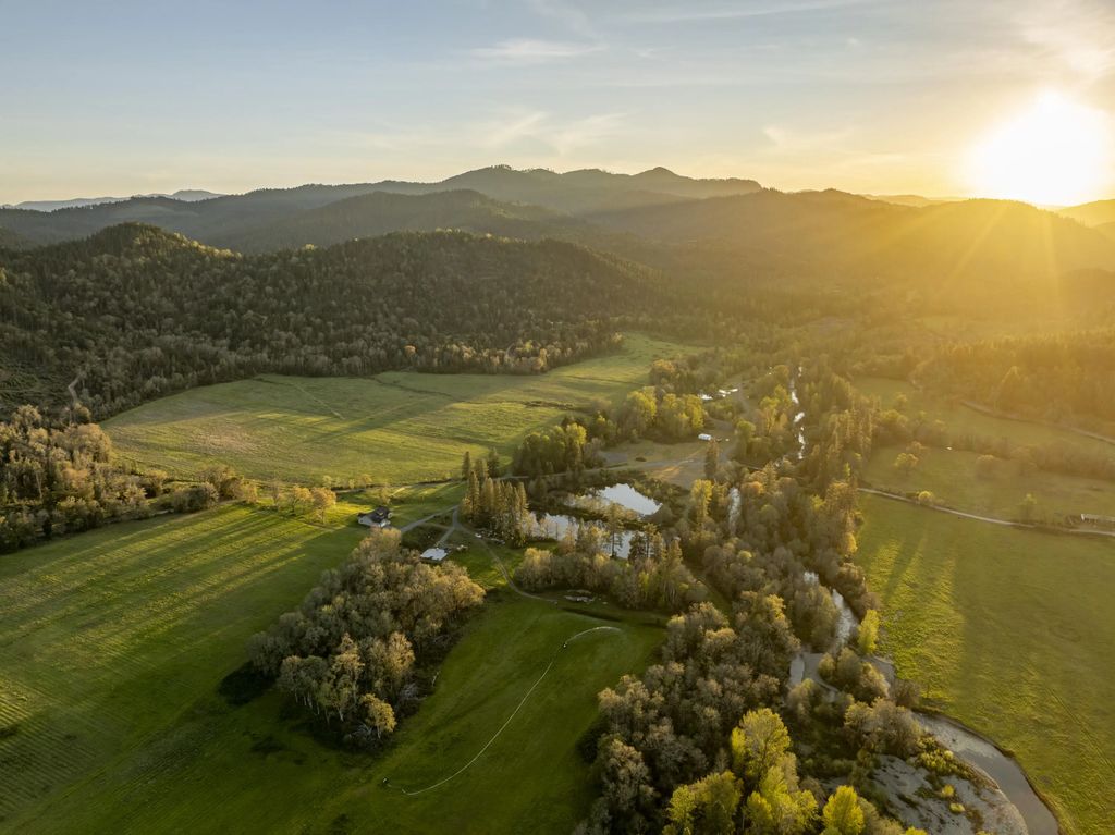 1775 Leland Road, Wolf Creek