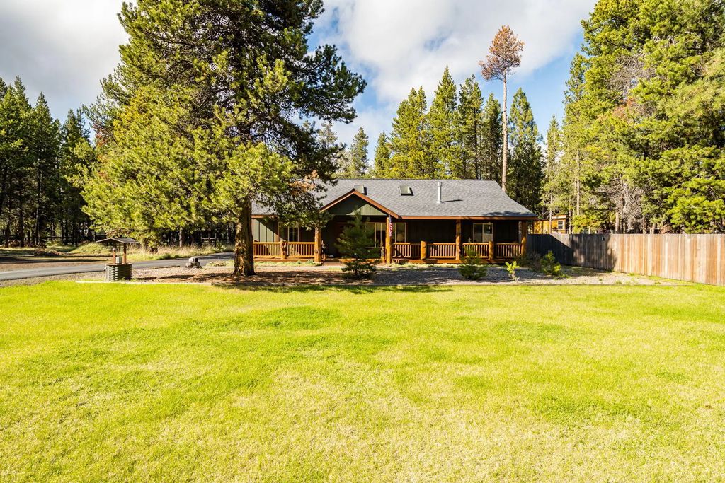 17048 Norwalk Road, Bend