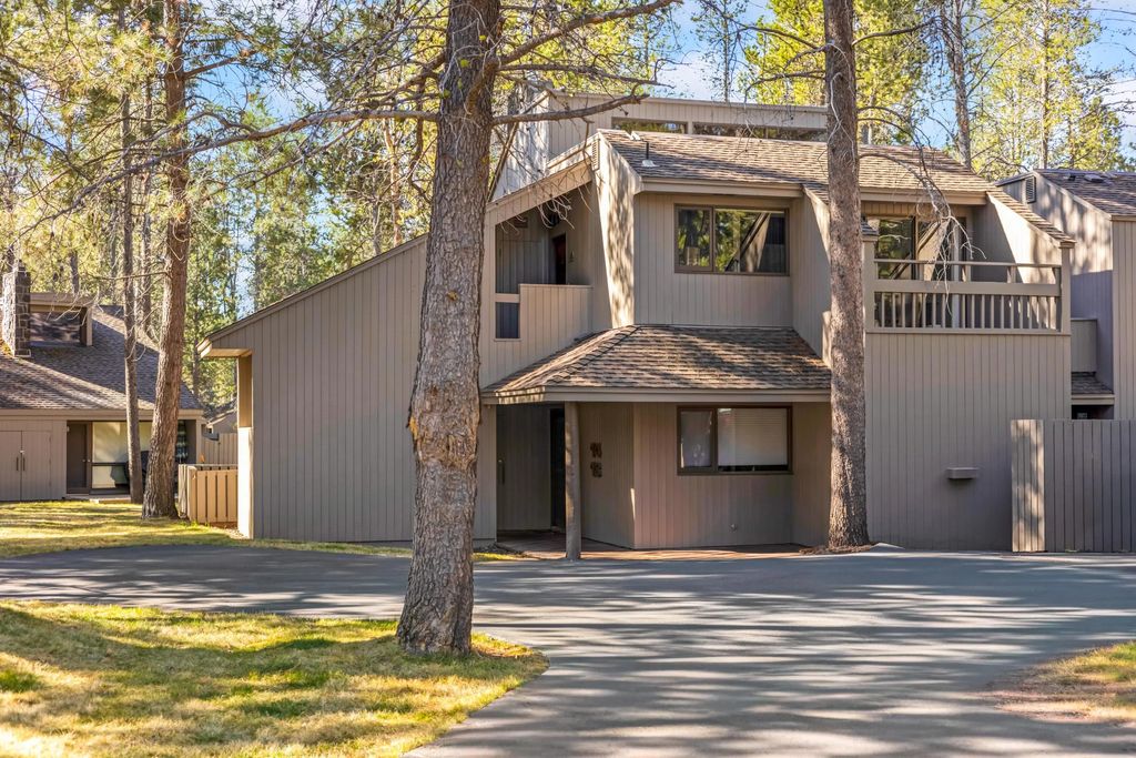 57214 Island Road #14, Sunriver