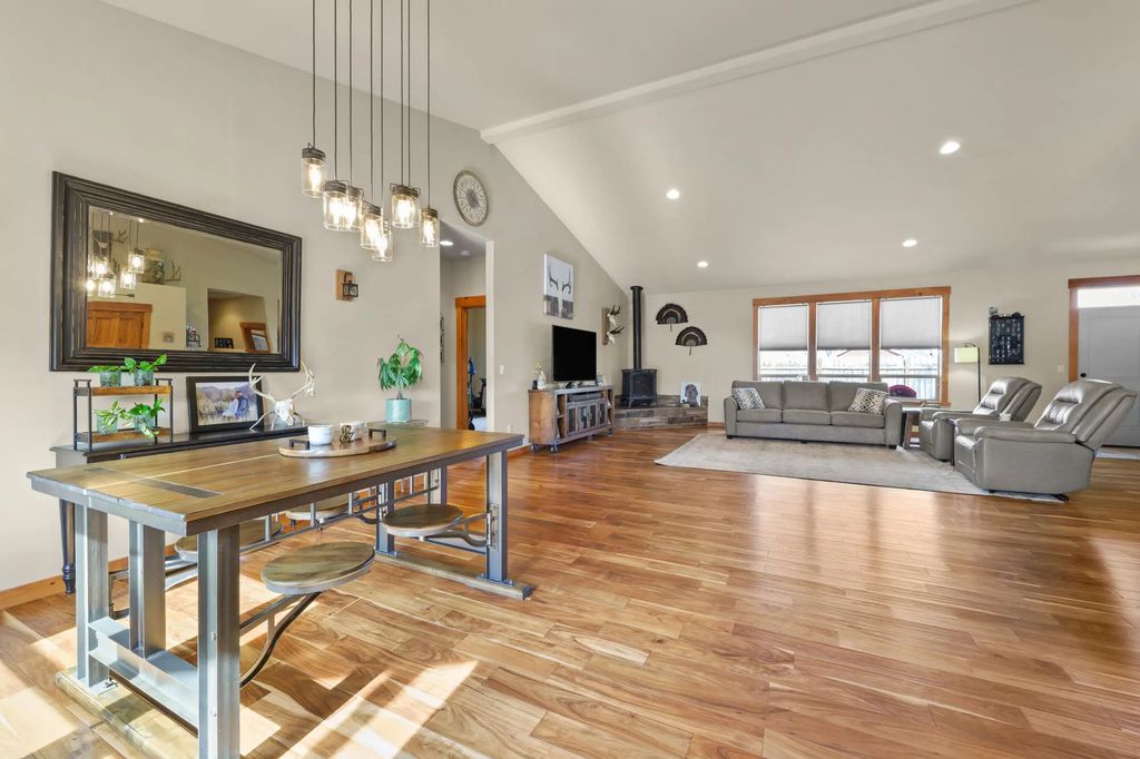 220 Nw 28th Street, Redmond