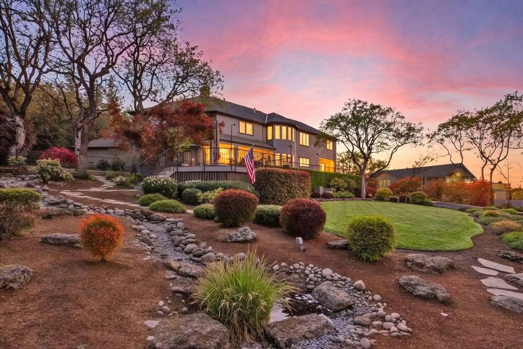 2583 Oak View Circle, Medford