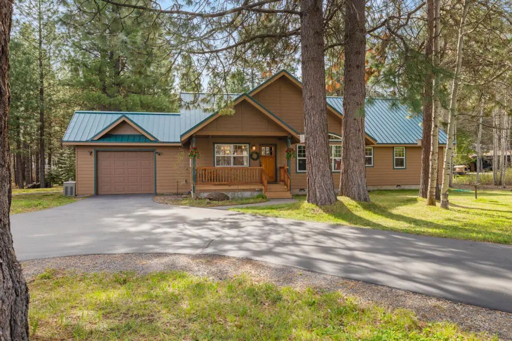 25437 Rocky Point Road, Klamath Falls