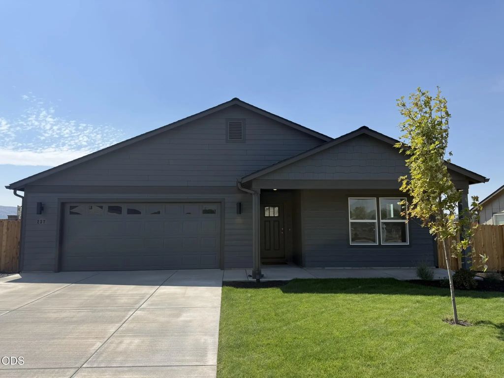 237 Se Peppermint Loop 4, Culver
