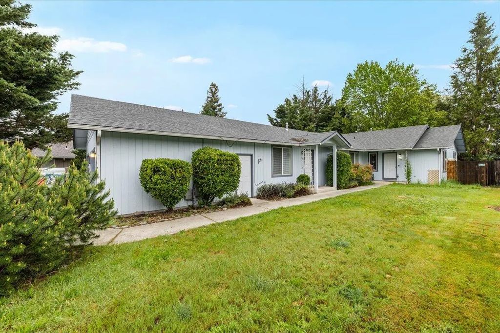 1365 Sw Sun Glo Drive, Grants Pass