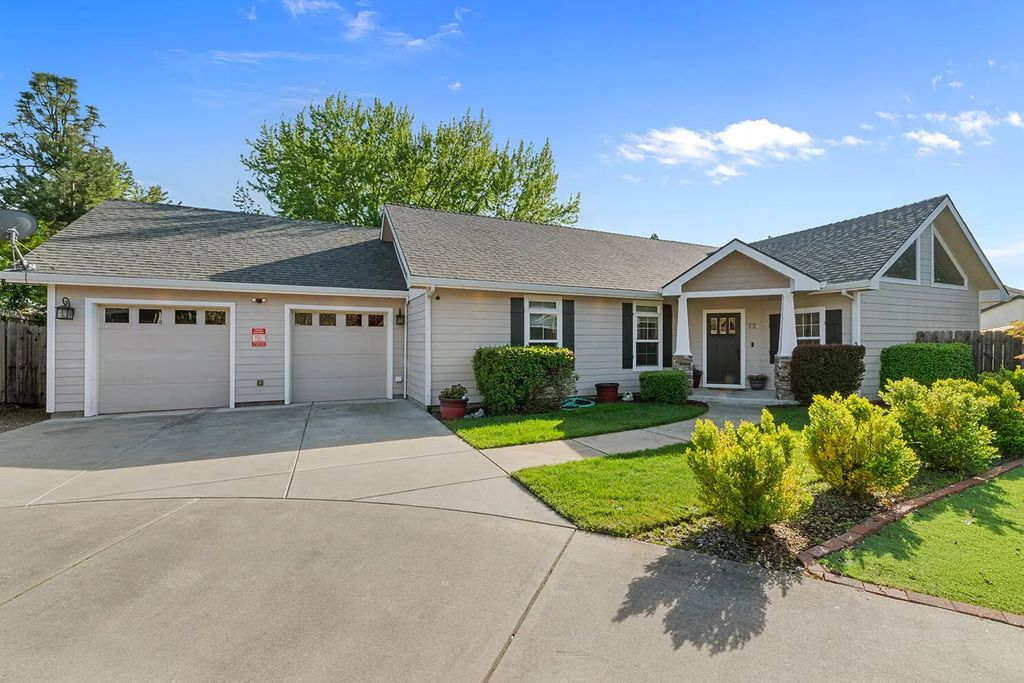 72 Pineridge Lane, Eagle Point