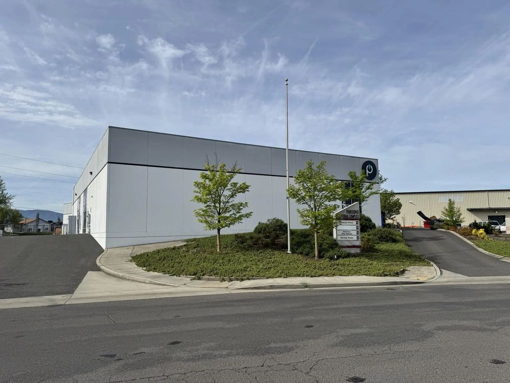 541 Parsons Drive 541 & 543, Medford