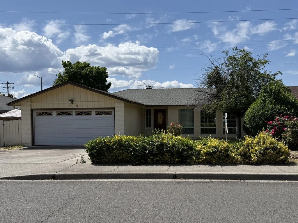 3015 Milhoan Drive, Medford