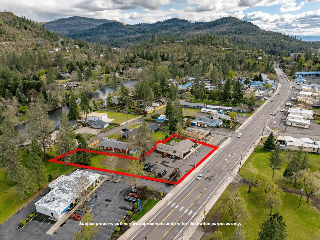 21990 Oregon 62, Shady Cove