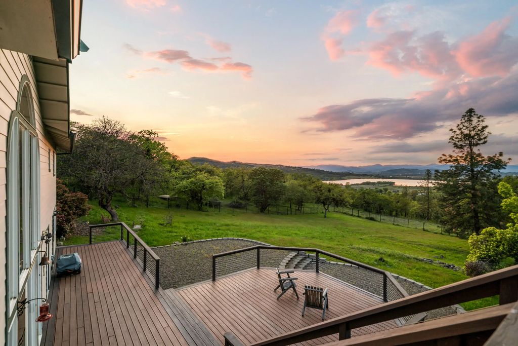 3850 E Antelope Road, Eagle Point