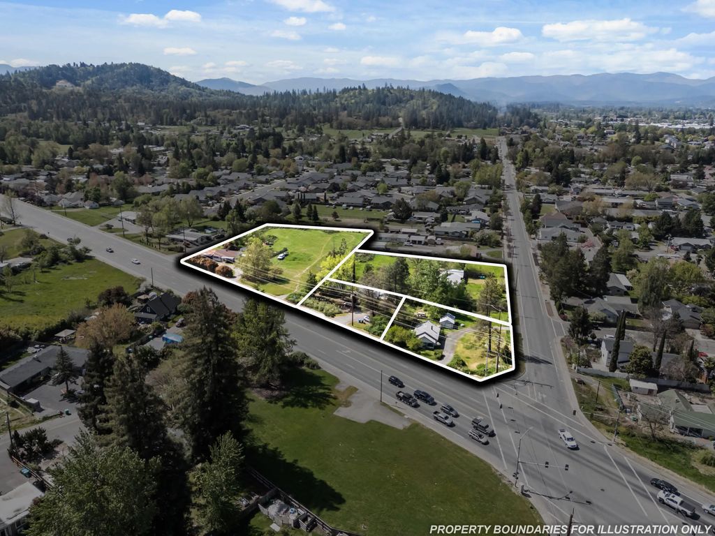 2024 Williams Highway, Grants Pass