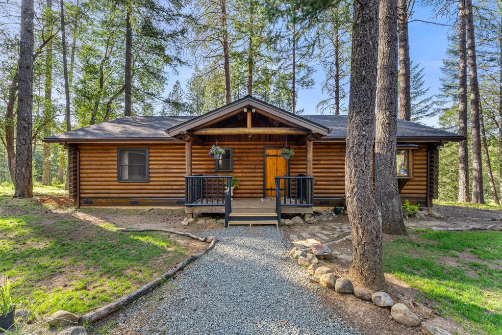 1201 Reeves Creek Road, Selma
