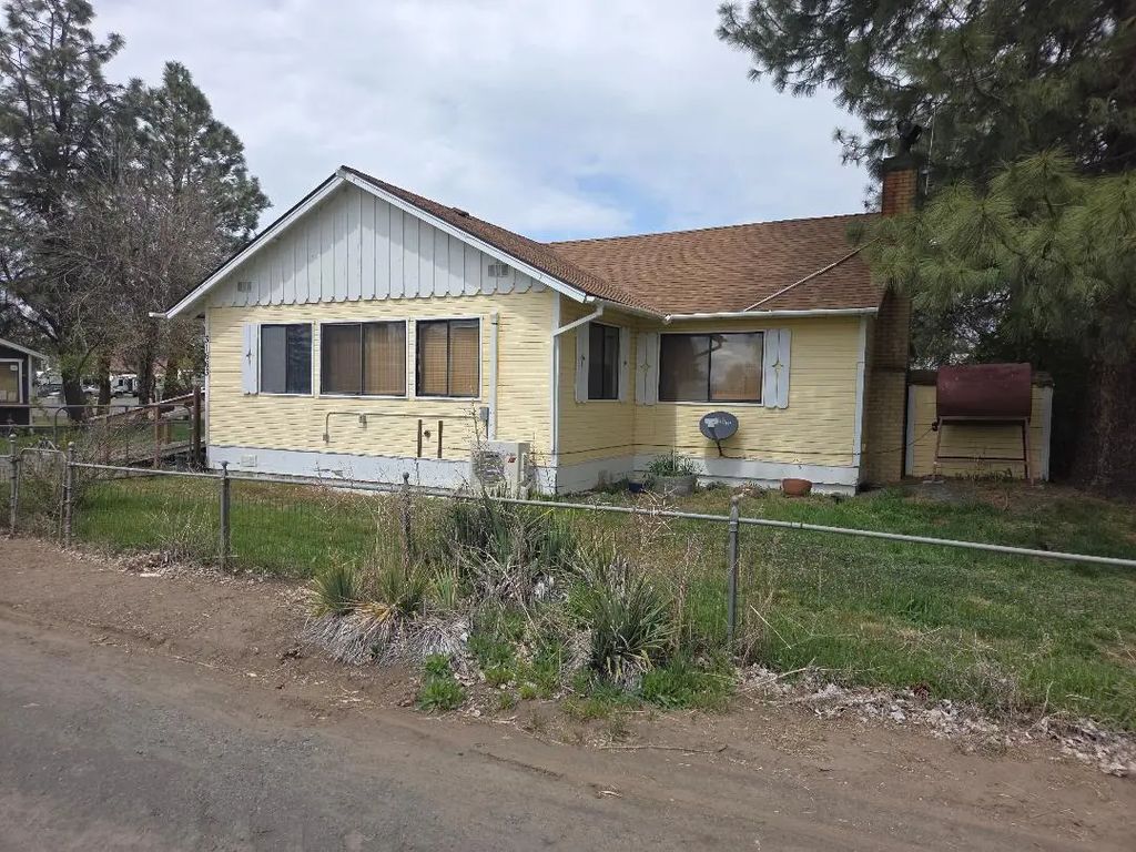 31663 Highway 70, Bonanza