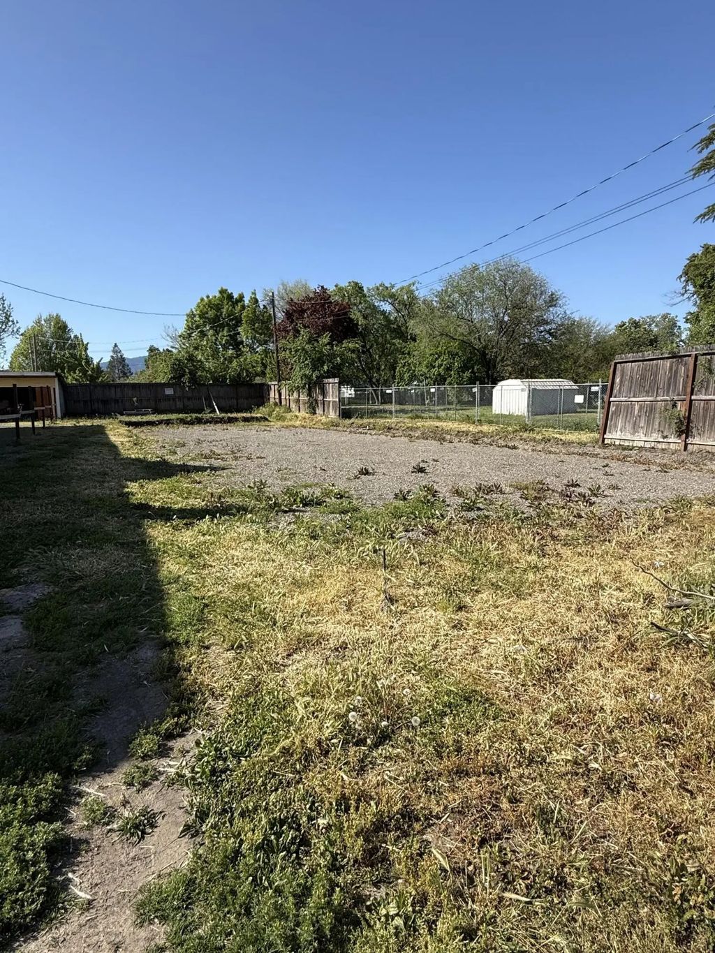 1019 W Main Street, Medford