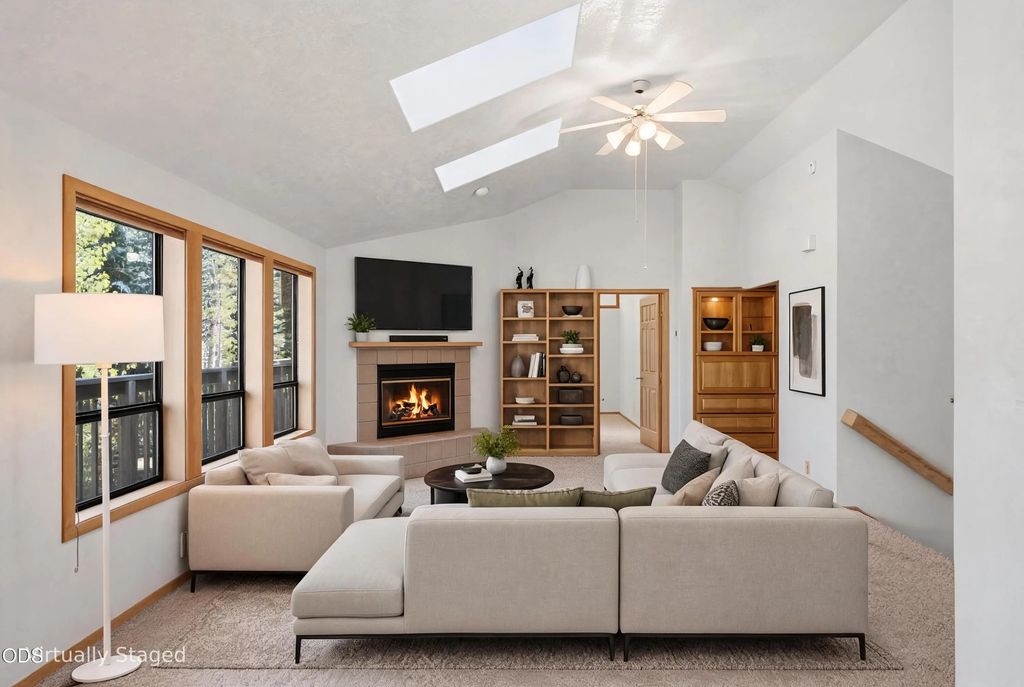 18210 Ollalie Lane, Sunriver