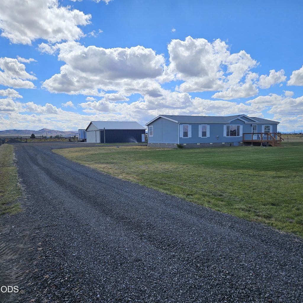 87800 Christmas Valley Highway, Christmas Valley