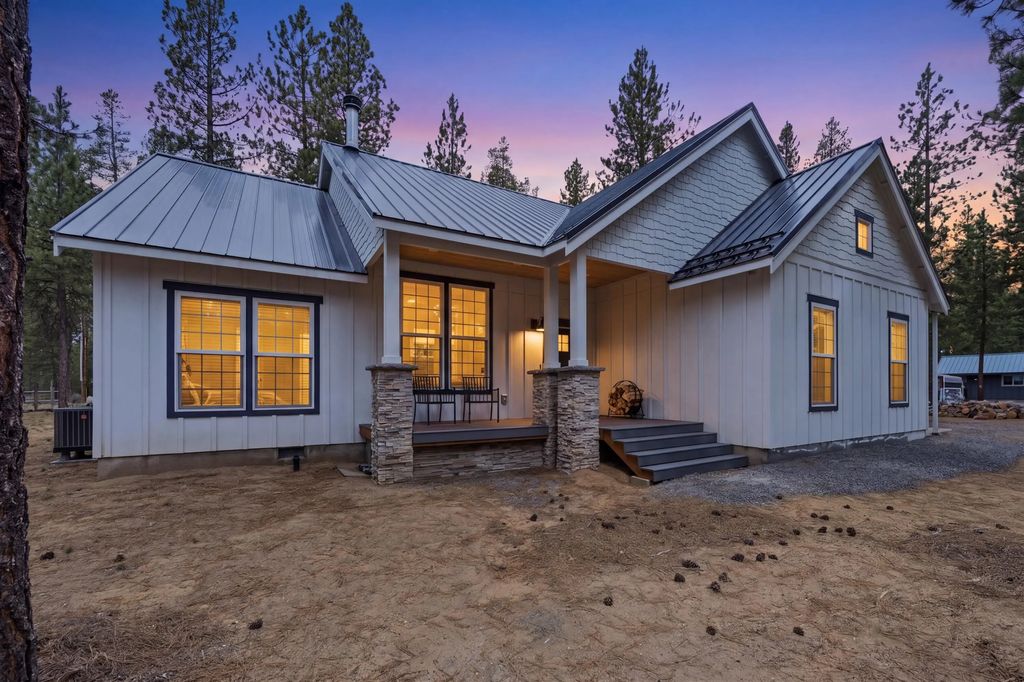51795 Pine Loop Drive, La Pine