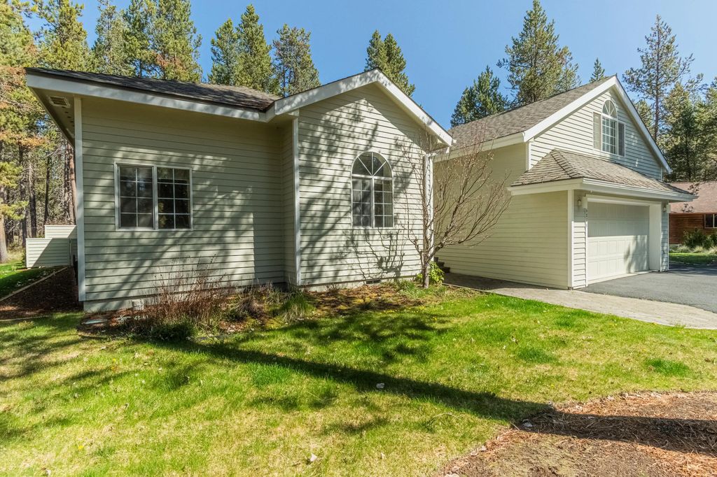 16876 Pony Express Way, Bend