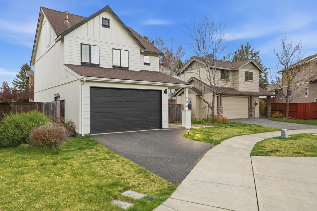 61216 Brittle Bush Street, Bend