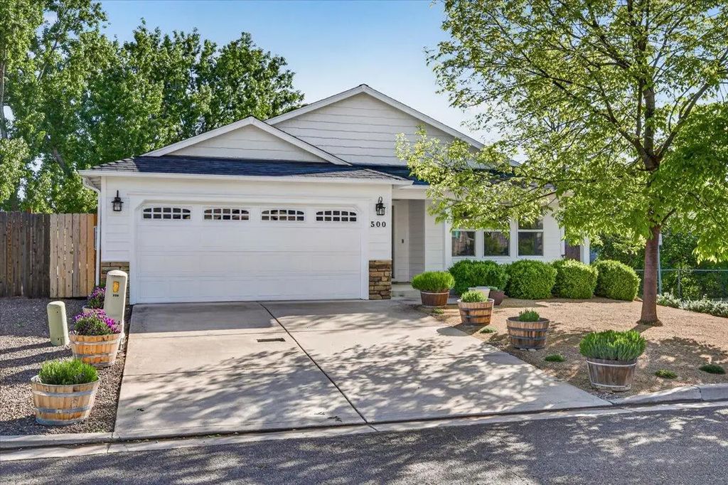 500 Antilles Lane, Medford