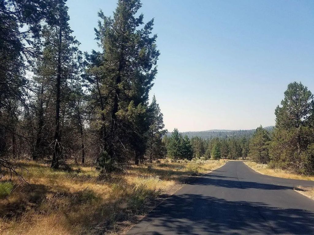 1123 Red Willow Drive, Klamath Falls