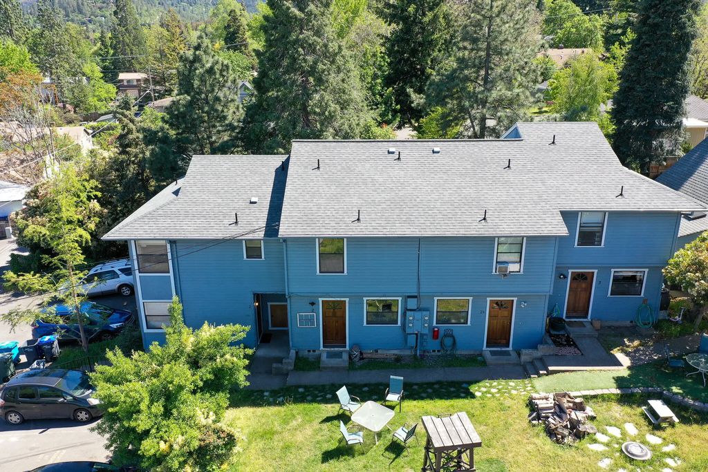 67 Woolen Way, Ashland