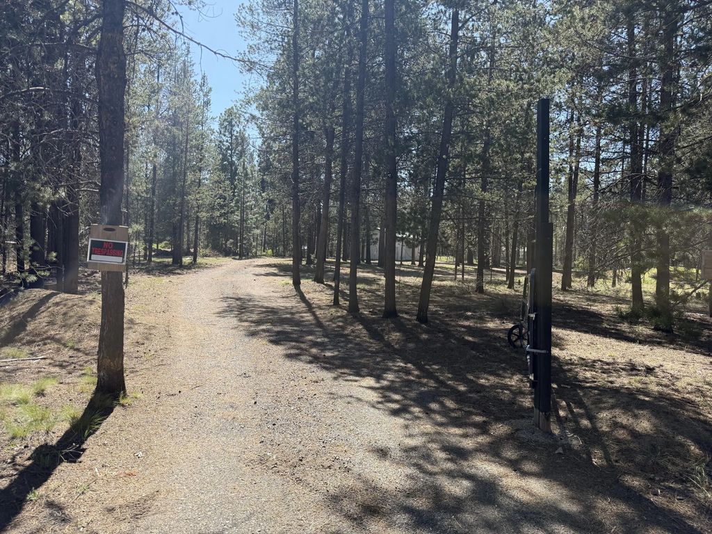 51377 Mitchell Road, La Pine