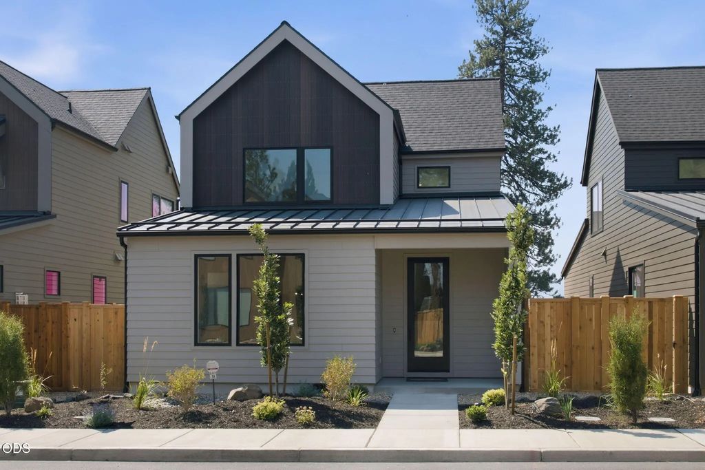1035 W Linda Avenue Lot 38, Sisters