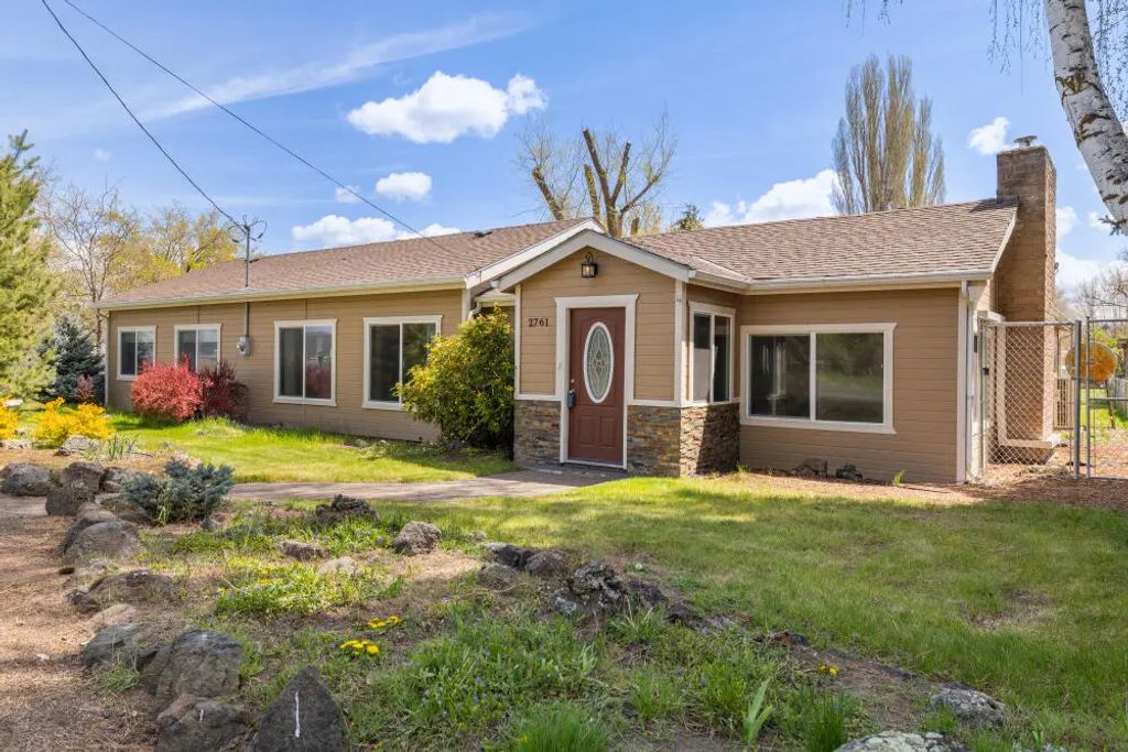 2761 Minna Street, Bonanza