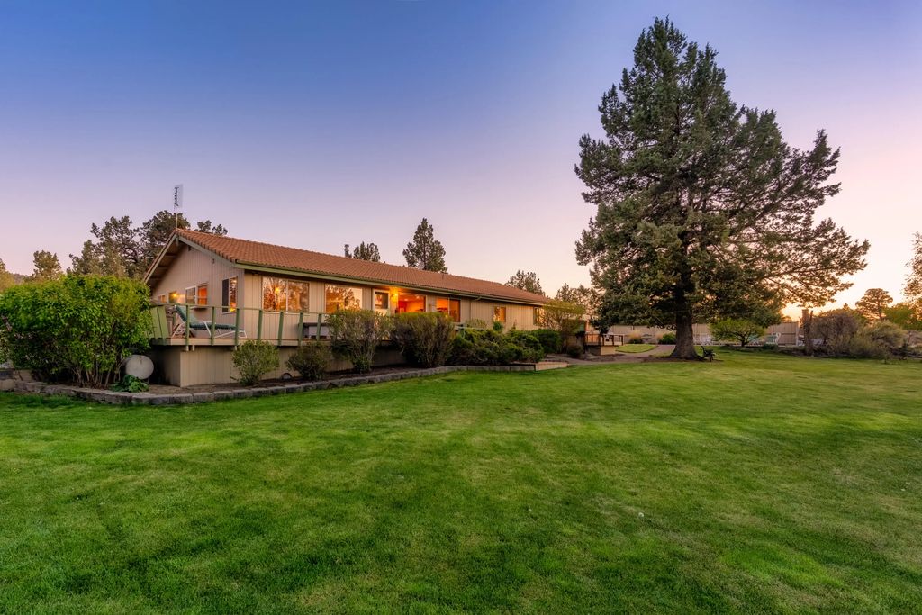 501 Nw 103rd Street, Redmond
