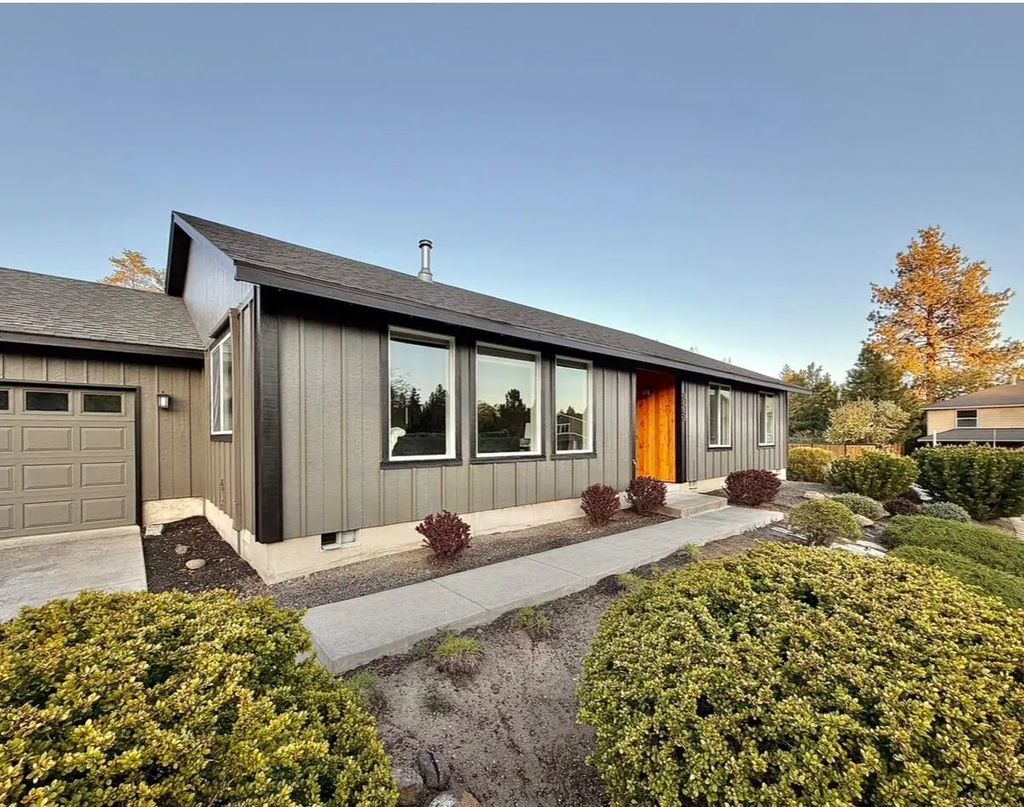 3062 Nw Kelly Hill Court, Bend