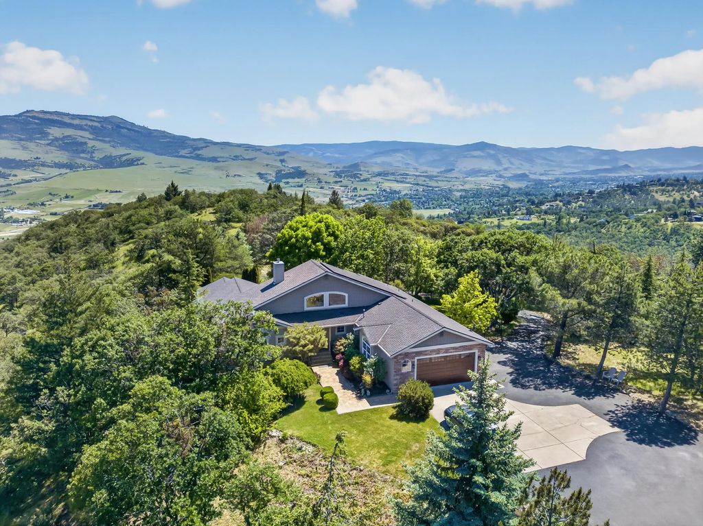 1601 Frank Hill Road, Ashland