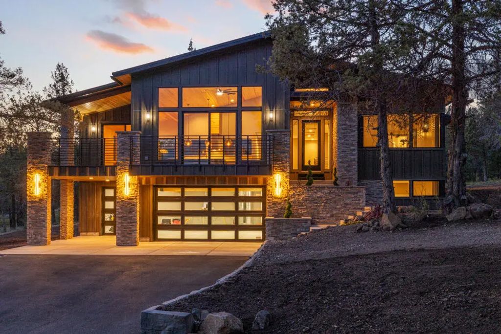 1135 Oregon Ash Circle, Klamath Falls