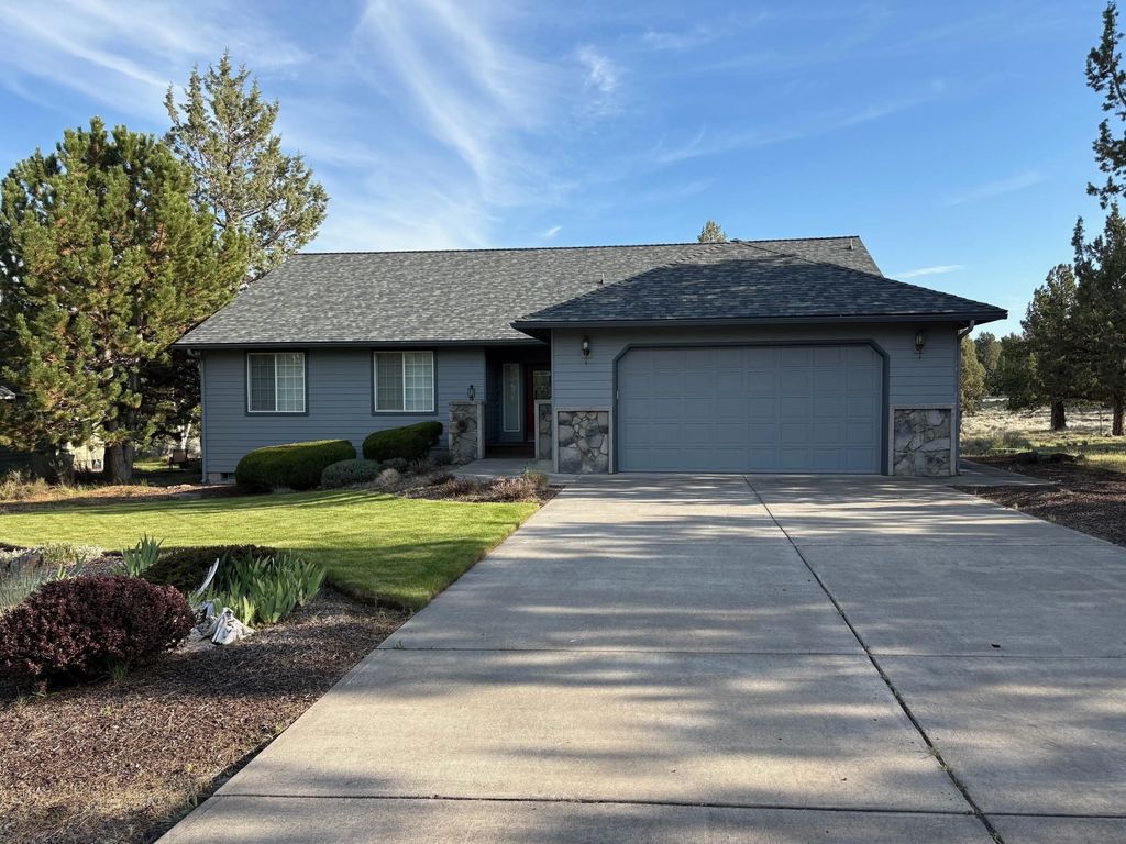 476 Nutcracker Drive, Redmond