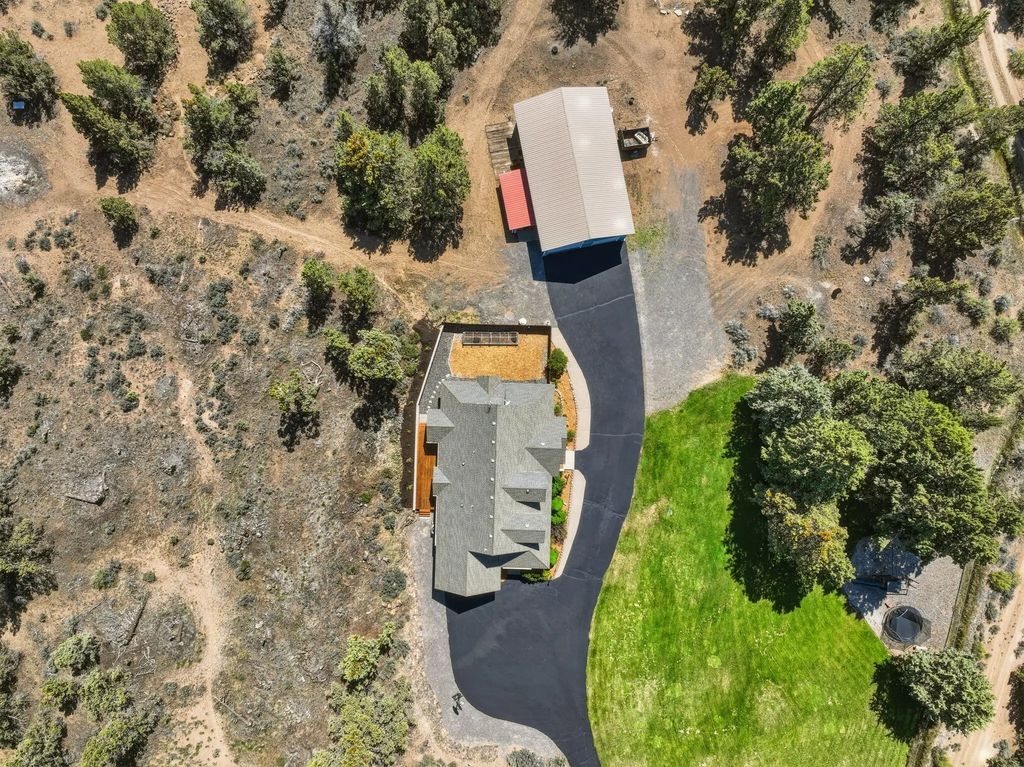 21821 Butler Market, Bend