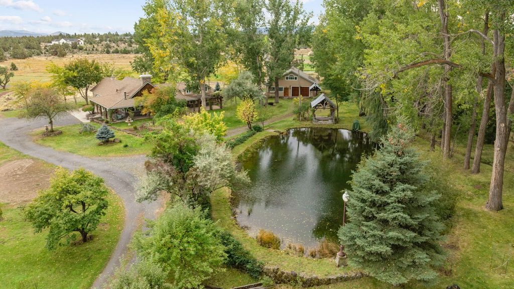 21925 Bear Creek Road, Bend
