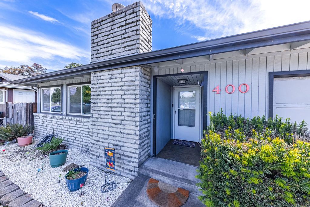 400 Morningside Street, Medford