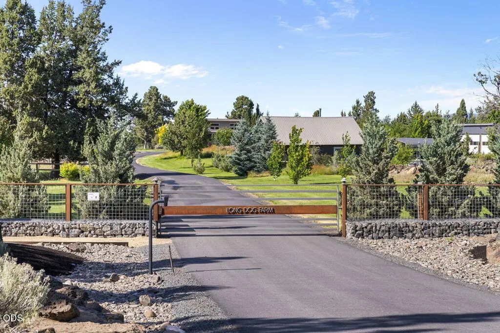 23420 Bear Creek Road, Bend