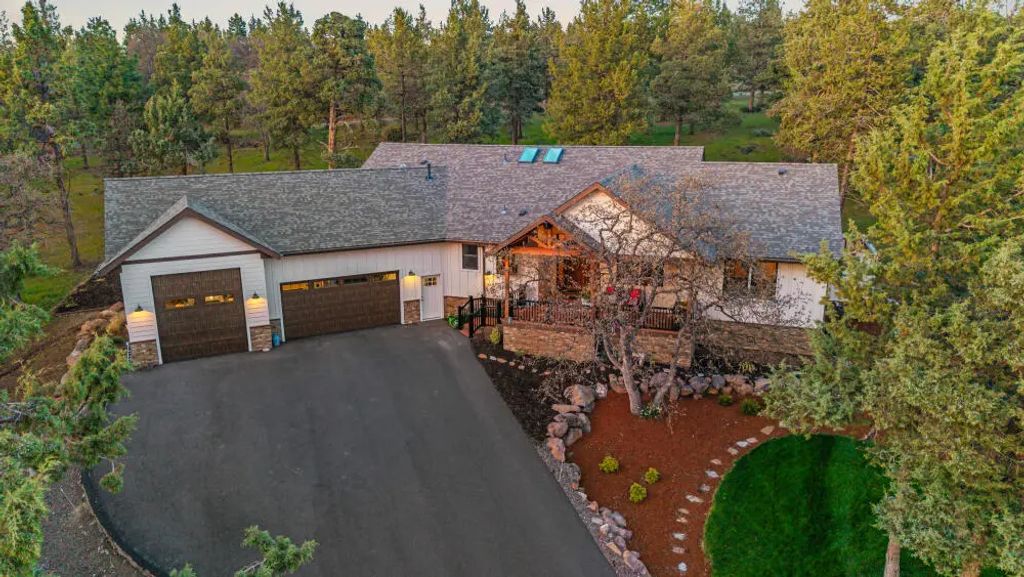 10117 Mourning Dove Drive, Klamath Falls