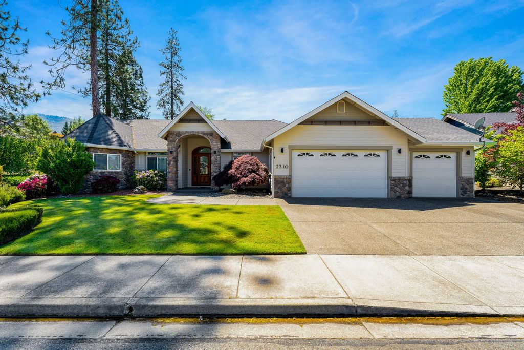 2310 Haviland Drive, Grants Pass