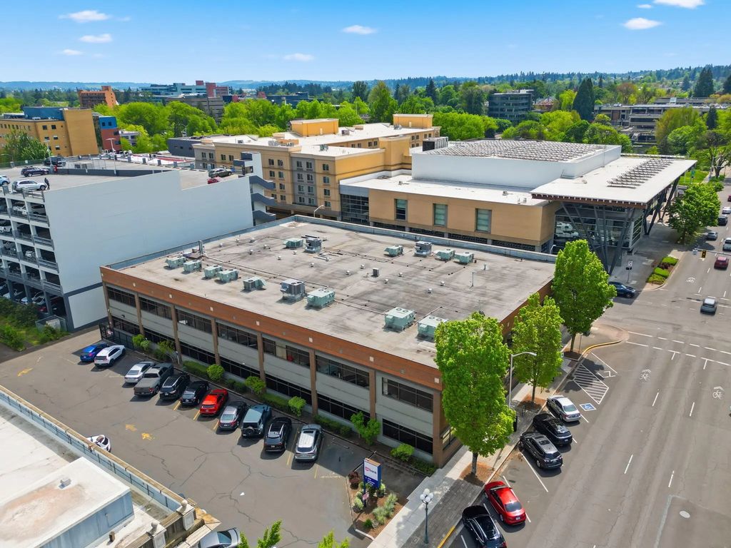 198 Commercial Street Se, Salem