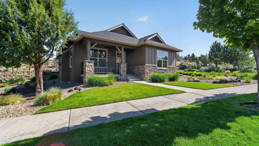 1202 Se Yarrow Avenue, Madras