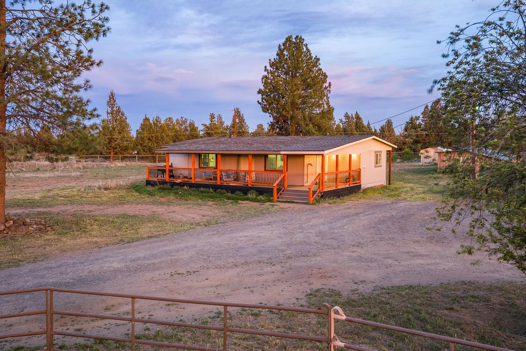 5663 Sw Impala Avenue, Redmond