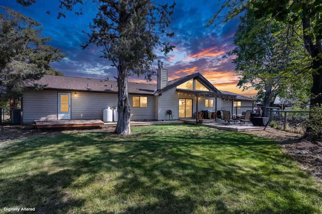 4050 Sw Highland Avenue, Redmond