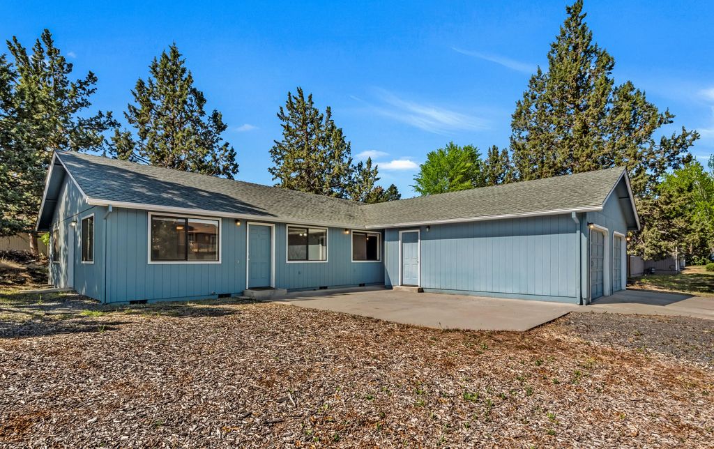 1916 Ne Wichita Way, Bend