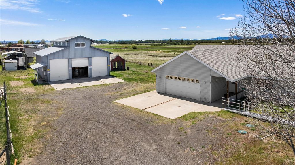 51451 Morson Street, La Pine